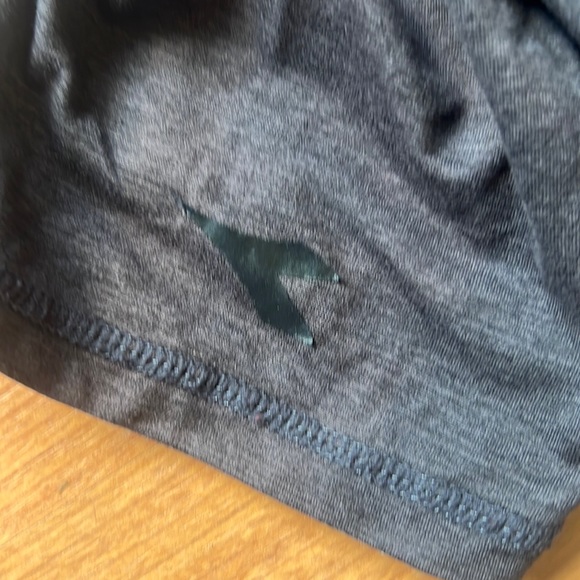 Extra large dry fit - Picture 2 of 2